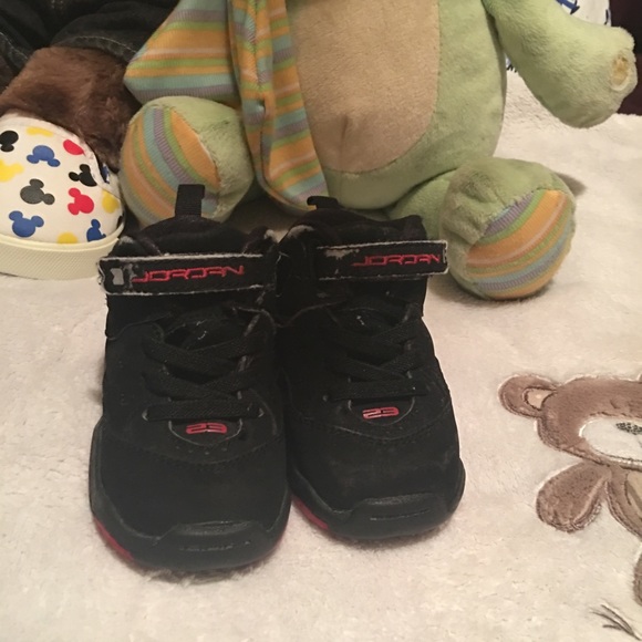 Retro baby Jordan sneakers - Picture 3 of 4